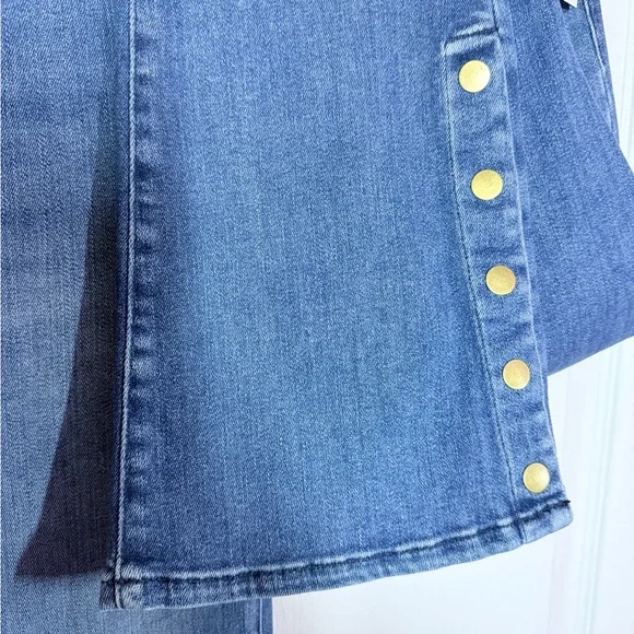 🤠🎀GUESS Women's Boot Cut Jeans in Classic Blue - Picture 4 of 10